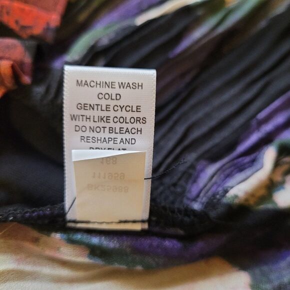 Melissa Paige Womens Pleated Bottom Tunic Top Blouse Shirt Sz M NWT - Picture 8 of 8